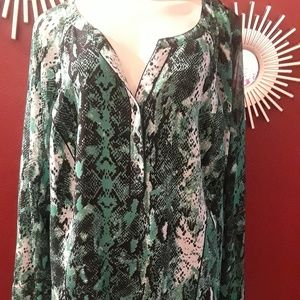 Long sleeve snake print button-up tunic